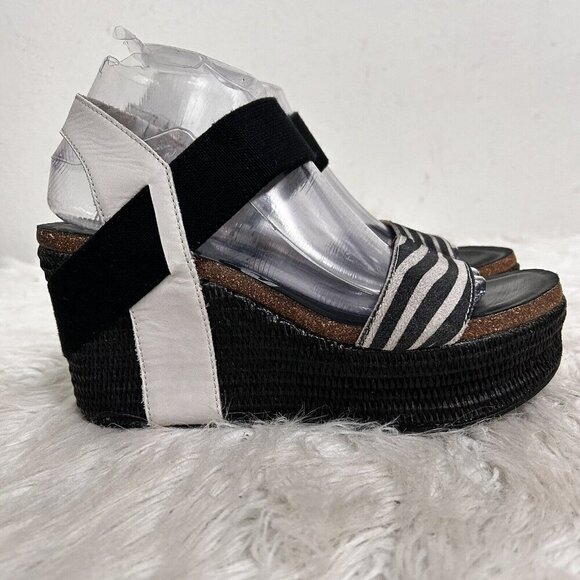 OTBT Bushnell Black White Leather Ankle Strap Textile Platform Wedge Sandal 9.5M - Picture 4 of 10